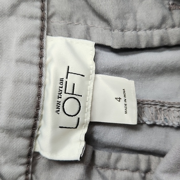 LOFT Light Gray Women's Cargo Shorts, Size 4 - Picture 4 of 5